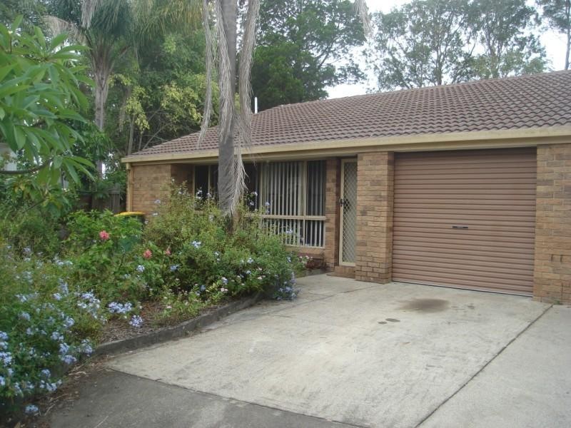 2/5 Waterbird Court, Coombabah QLD 4216