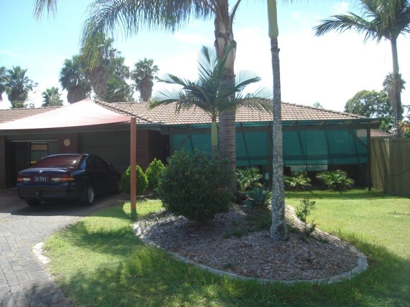 1/12 Telopea Street, Labrador QLD 4215