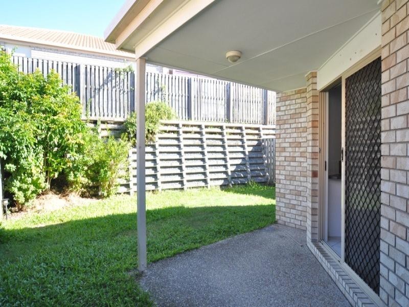 1/4 Pilar Court, Molendinar QLD 4214