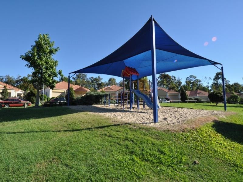 1/4 Pilar Court, Molendinar QLD 4214