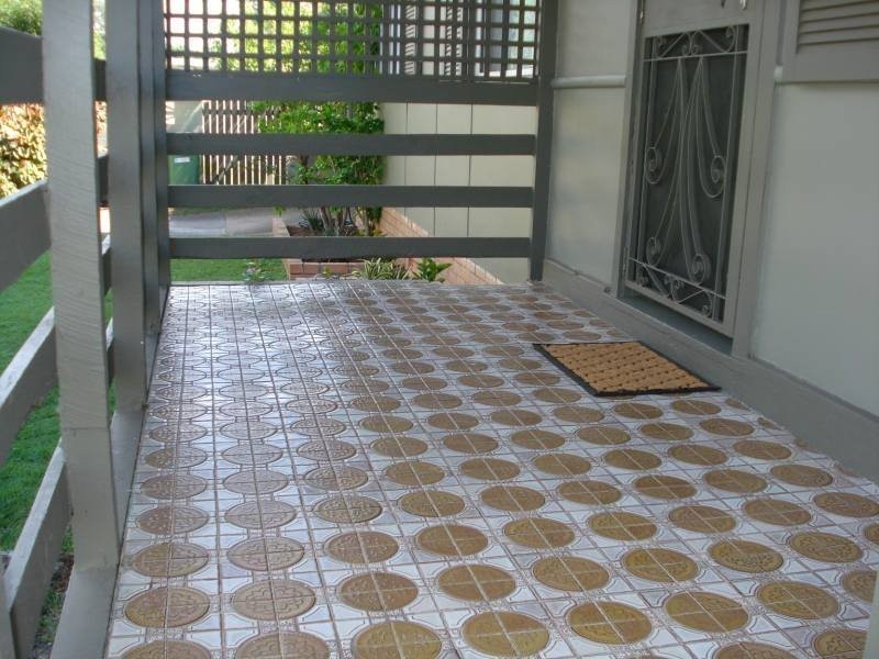 2 Allinga Street, Coombabah QLD 4216