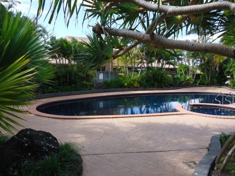 116/97 Edmund Rice Drive, Southport QLD 4215