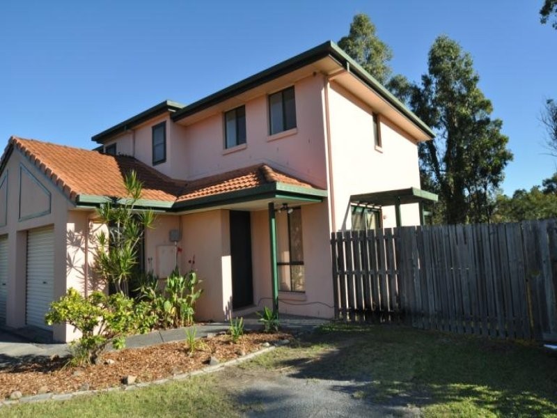 2/104 Greenacre Drive, Parkwood QLD 4214