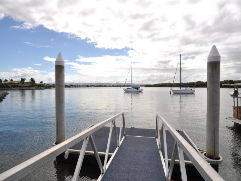 5/8 Paradise Parade, Paradise Point QLD 4216