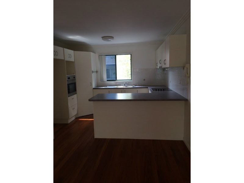 2/3 Bradford Street, Labrador QLD 4215