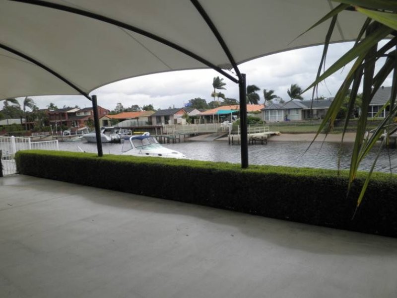 8 Marco Polo Place, Hollywell QLD 4216