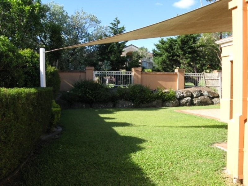 10 Abby Crescent, Ashmore QLD 4214
