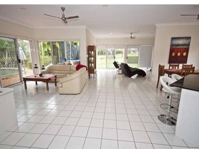 50 Fitzalan Circuit, Arundel QLD 4214