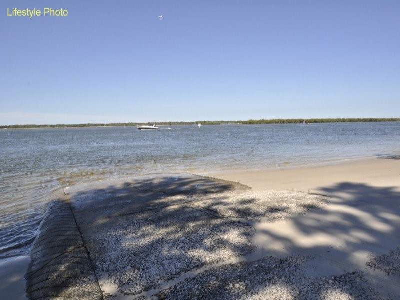 2/2 Tecona Avenue, Hollywell QLD 4216