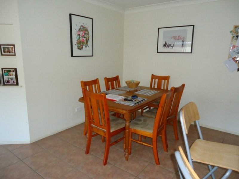 2/7 Lucas Place, Labrador QLD 4215