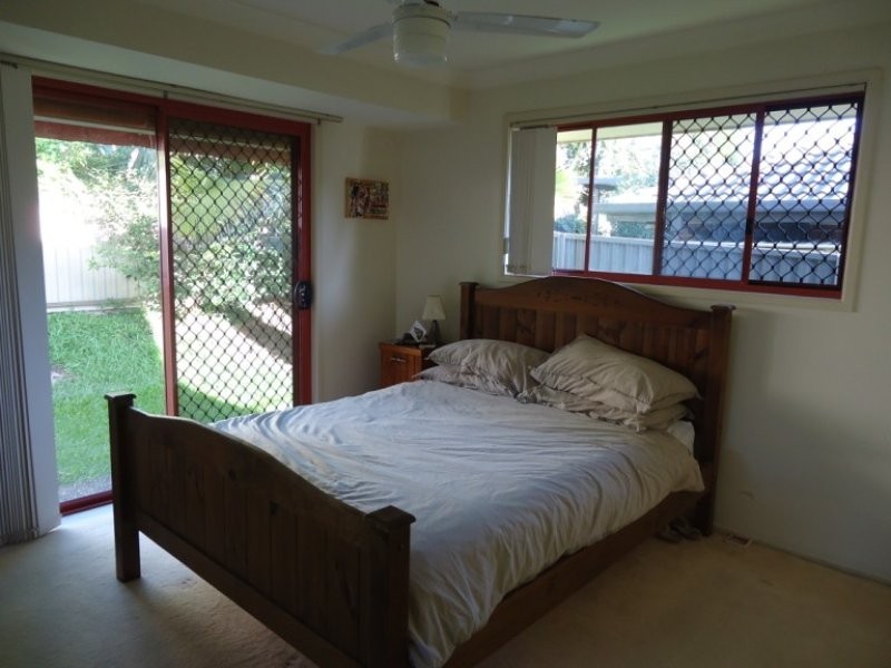 2/7 Lucas Place, Labrador QLD 4215