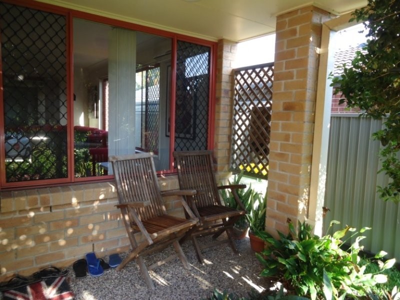 2/7 Lucas Place, Labrador QLD 4215