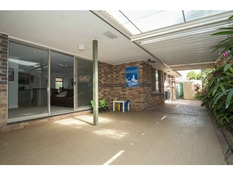 2 Putter Place, Arundel QLD 4214