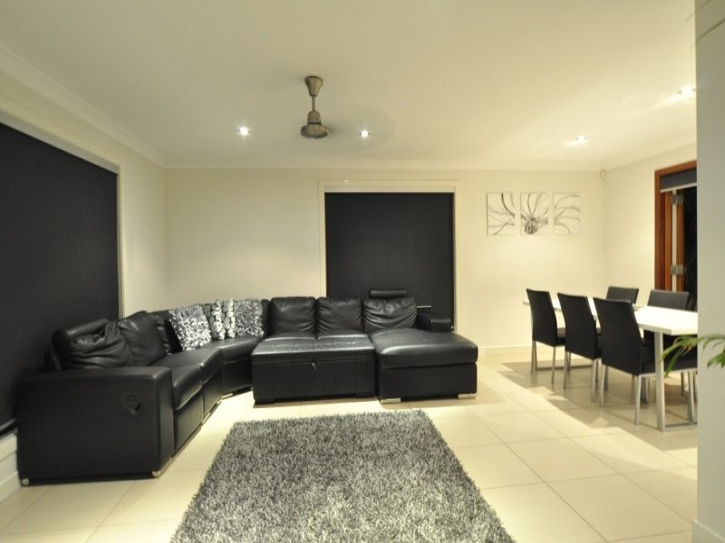 16 Cattleya Court, Hollywell QLD 4216