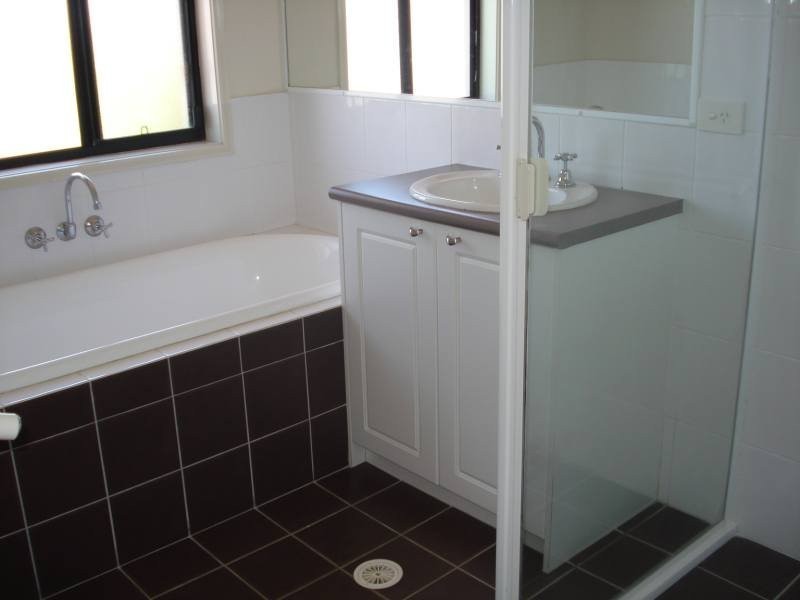 67 Coachwood Drive, Molendinar QLD 4214