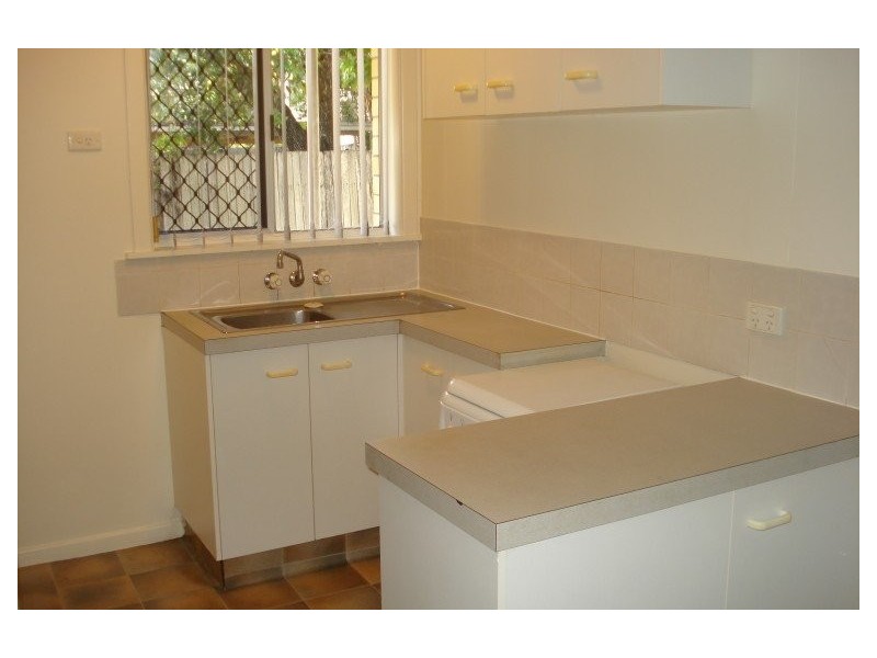 1/37 Whiting Street, Labrador QLD 4215