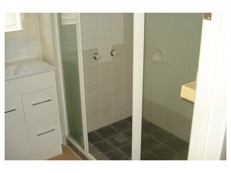 1/37 Whiting Street, Labrador QLD 4215