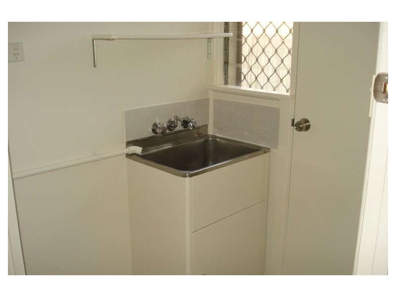 1/37 Whiting Street, Labrador QLD 4215