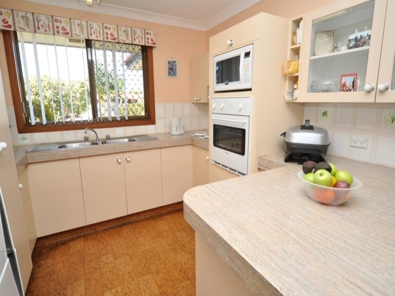 2/8 Maiala Close, Paradise Point QLD 4216