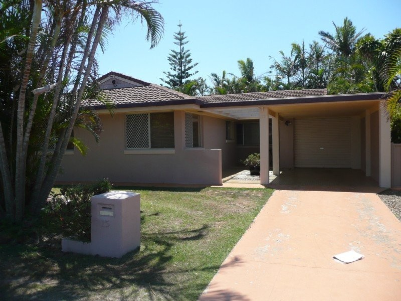15 Shoveller Avenue, Paradise Point QLD 4216