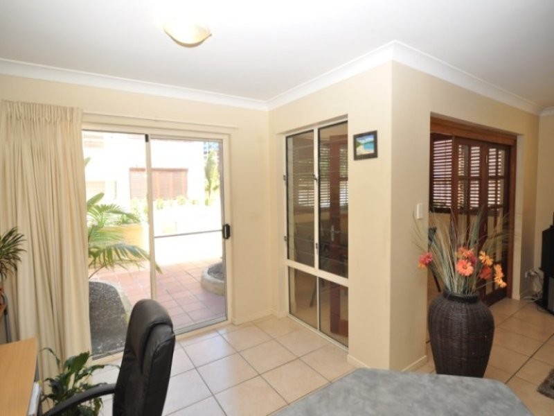 3/89 Bayview Street, Runaway Bay QLD 4216