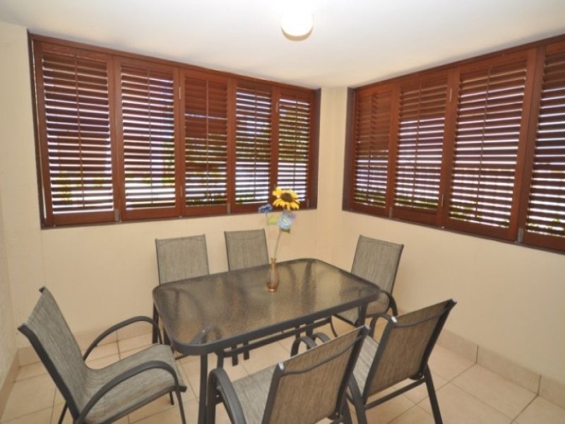 3/89 Bayview Street, Runaway Bay QLD 4216