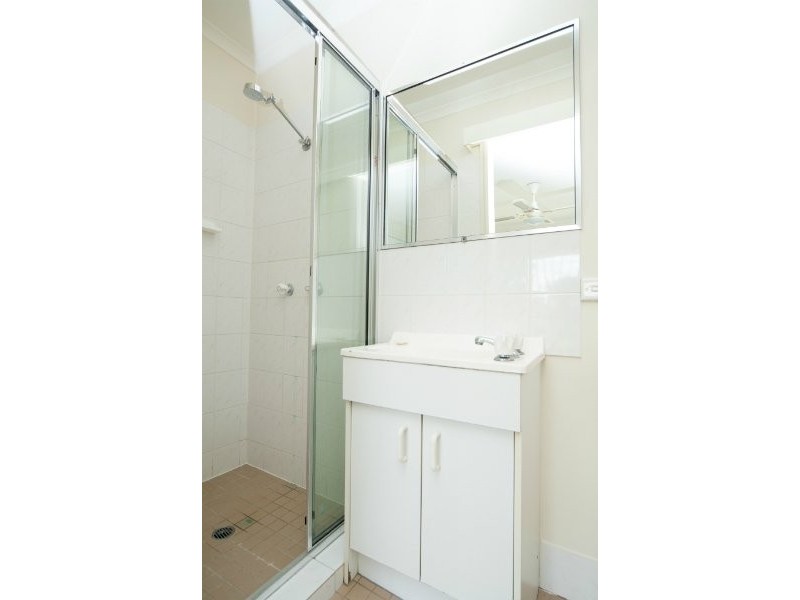 1/8 Possum Court, Coombabah QLD 4216