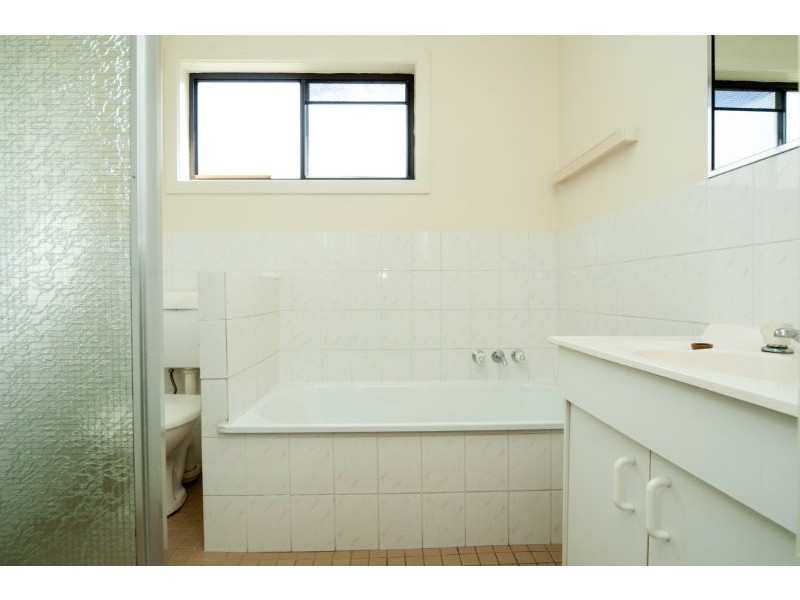 1/8 Possum Court, Coombabah QLD 4216