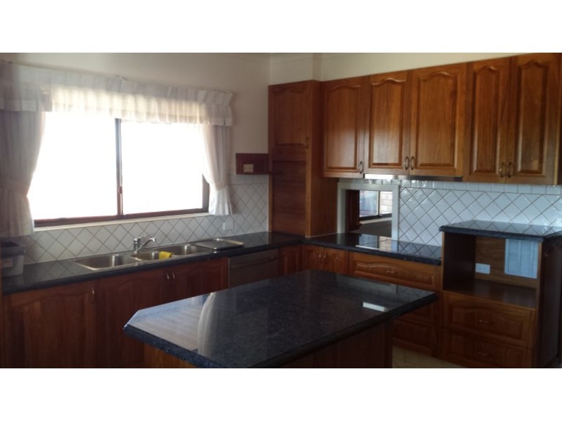 67 Whiting Street, Labrador QLD 4215