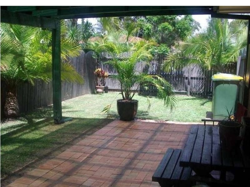 1/49 Morinda Way, Labrador QLD 4215