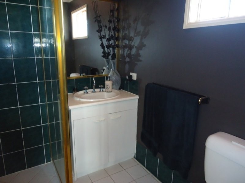 16 Brittany Drive, Oxenford QLD 4210