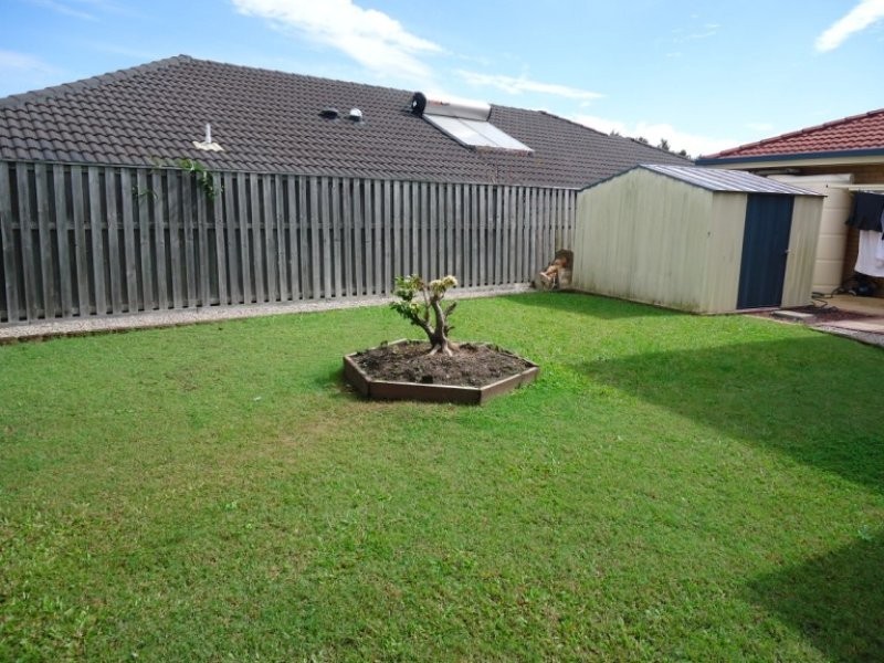 16 Brittany Drive, Oxenford QLD 4210