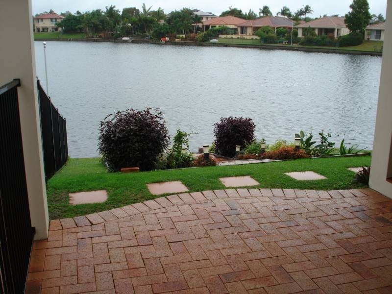 76 Burrendong Road, Coombabah QLD 4216