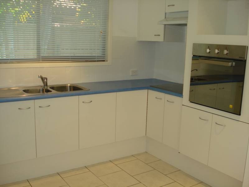 9 Barrine Crescent, Coombabah QLD 4216