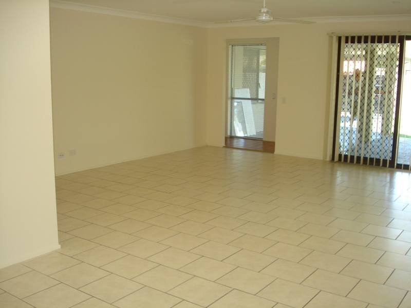 9 Barrine Crescent, Coombabah QLD 4216