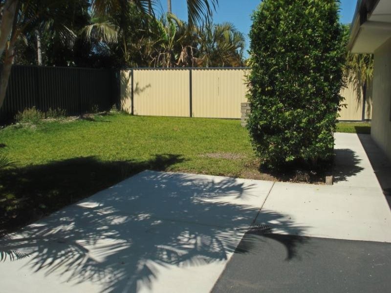 9 Barrine Crescent, Coombabah QLD 4216