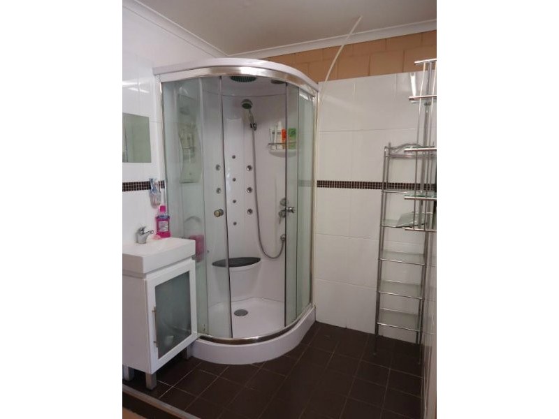 2/5 Orkney Place, Labrador QLD 4215