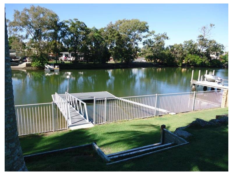 8 Clipper Court, Biggera Waters QLD 4216