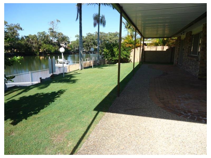 8 Clipper Court, Biggera Waters QLD 4216
