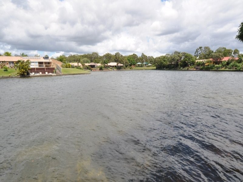 1/18 Possum Court, Coombabah QLD 4216