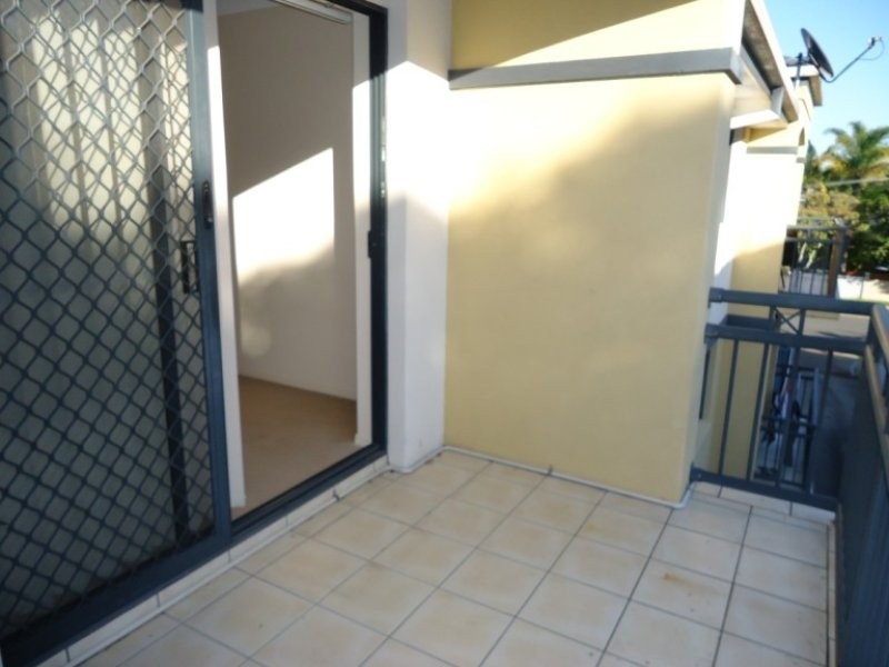 6/129 Muir Street, Labrador QLD 4215