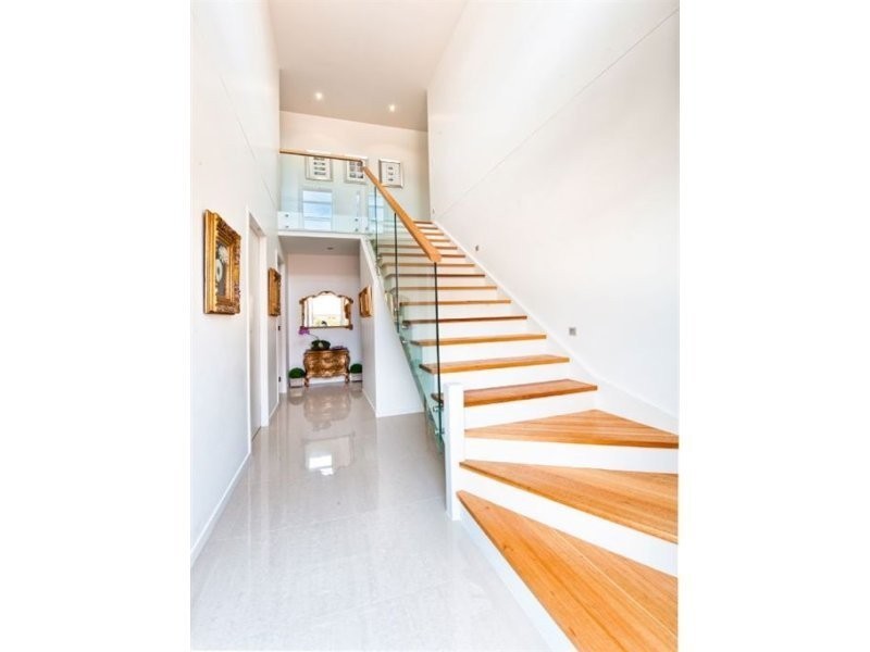 1/15 Teal Avenue, Paradise Point QLD 4216