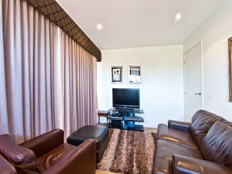 1/15 Teal Avenue, Paradise Point QLD 4216