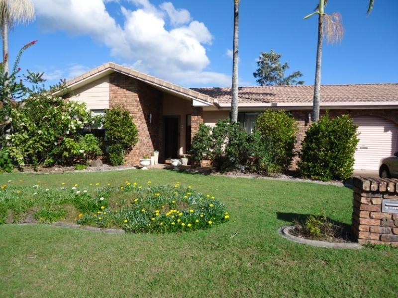 26 Tradewinds Avenue, Paradise Point QLD 4216