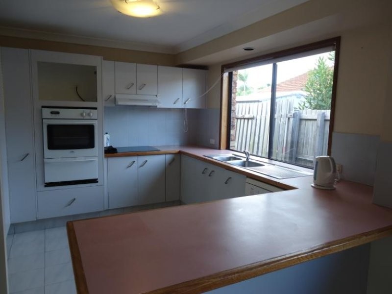 26 Tradewinds Avenue, Paradise Point QLD 4216