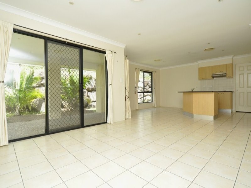 5 Watergum Parade, Molendinar QLD 4214