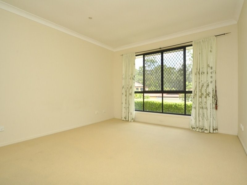 5 Watergum Parade, Molendinar QLD 4214