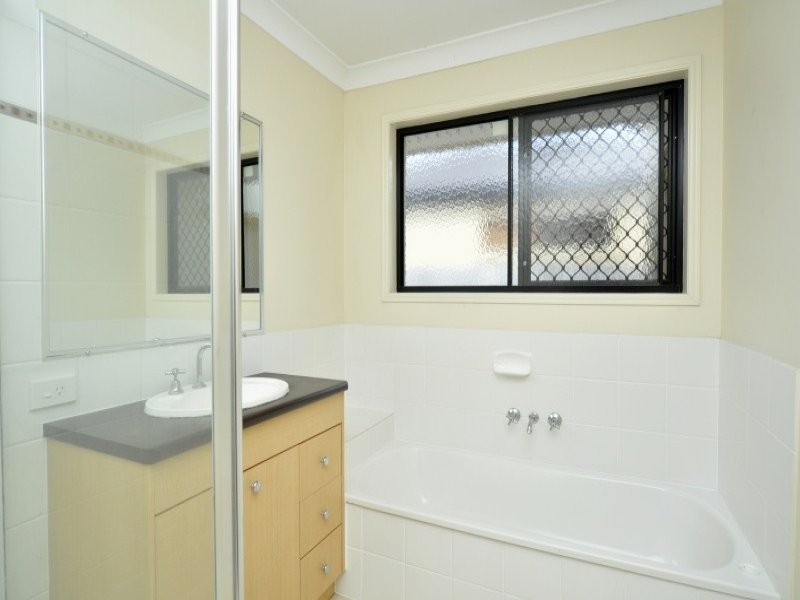 5 Watergum Parade, Molendinar QLD 4214