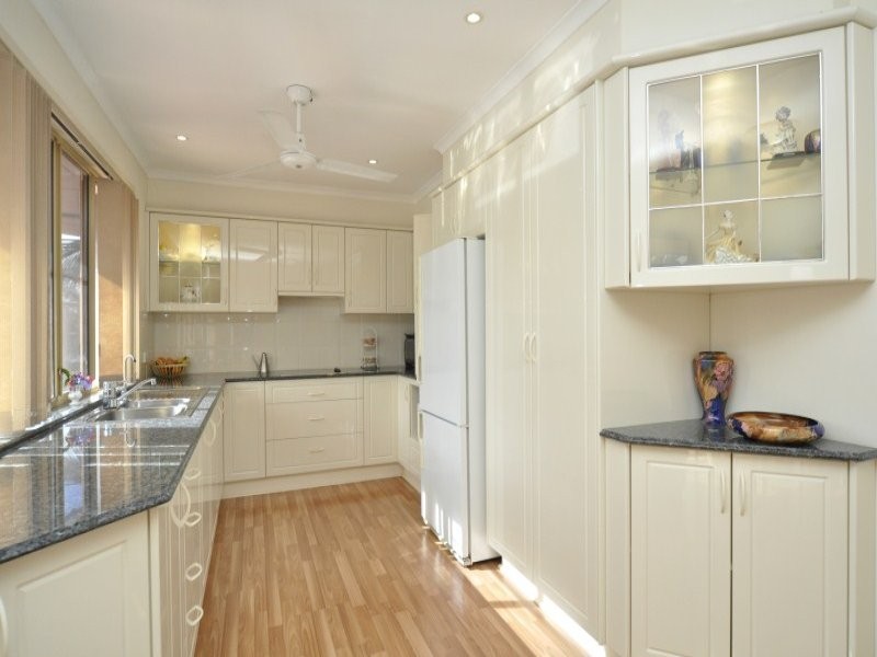 3 Esplanade West, Paradise Point QLD 4216
