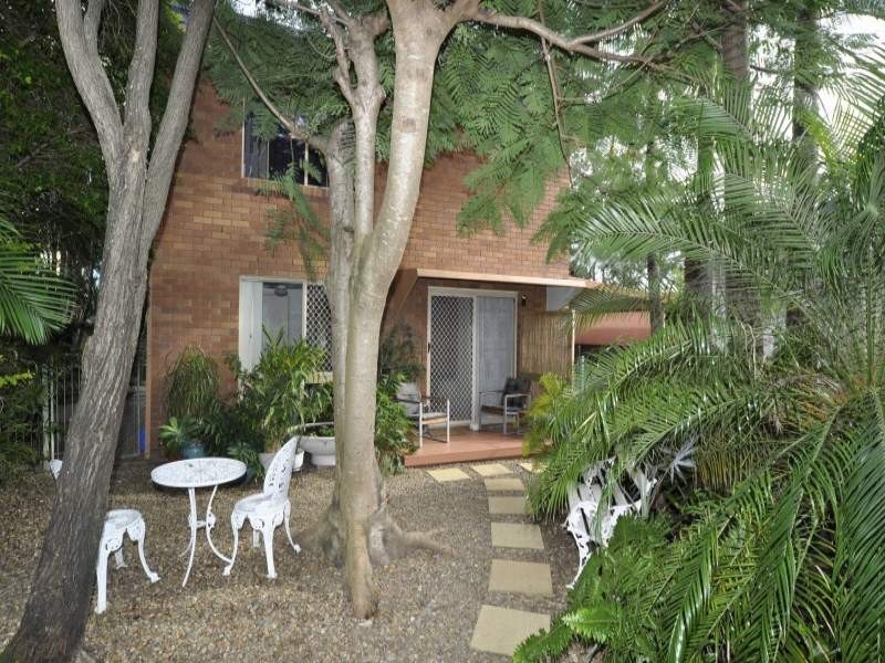 3 Esplanade West, Paradise Point QLD 4216